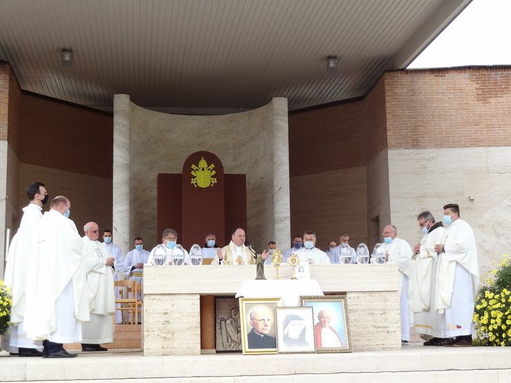 7- nacionalni-susret-stovatelja-bozjeg-milosrda-marija-bistrica_1.JPG